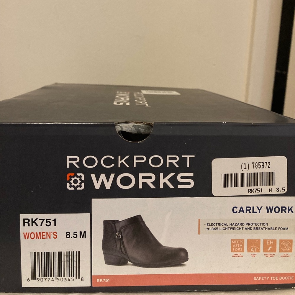 Carly Work boot black; electrical hazard protection